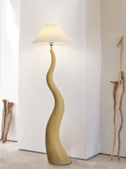 Scandinavian Sculptural Floor Lamp – Organic Wood Grain LED Standing Light for Living Room & Bedroom